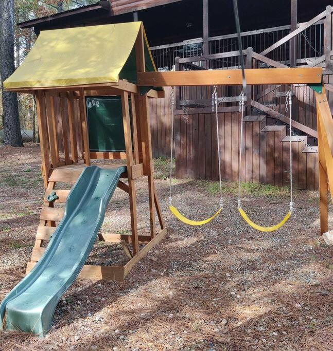 Iron Horse Lodge Sleeps 18, Games, Fire Pit, Hot Tub, Ev, More Broken Bow Exterior foto